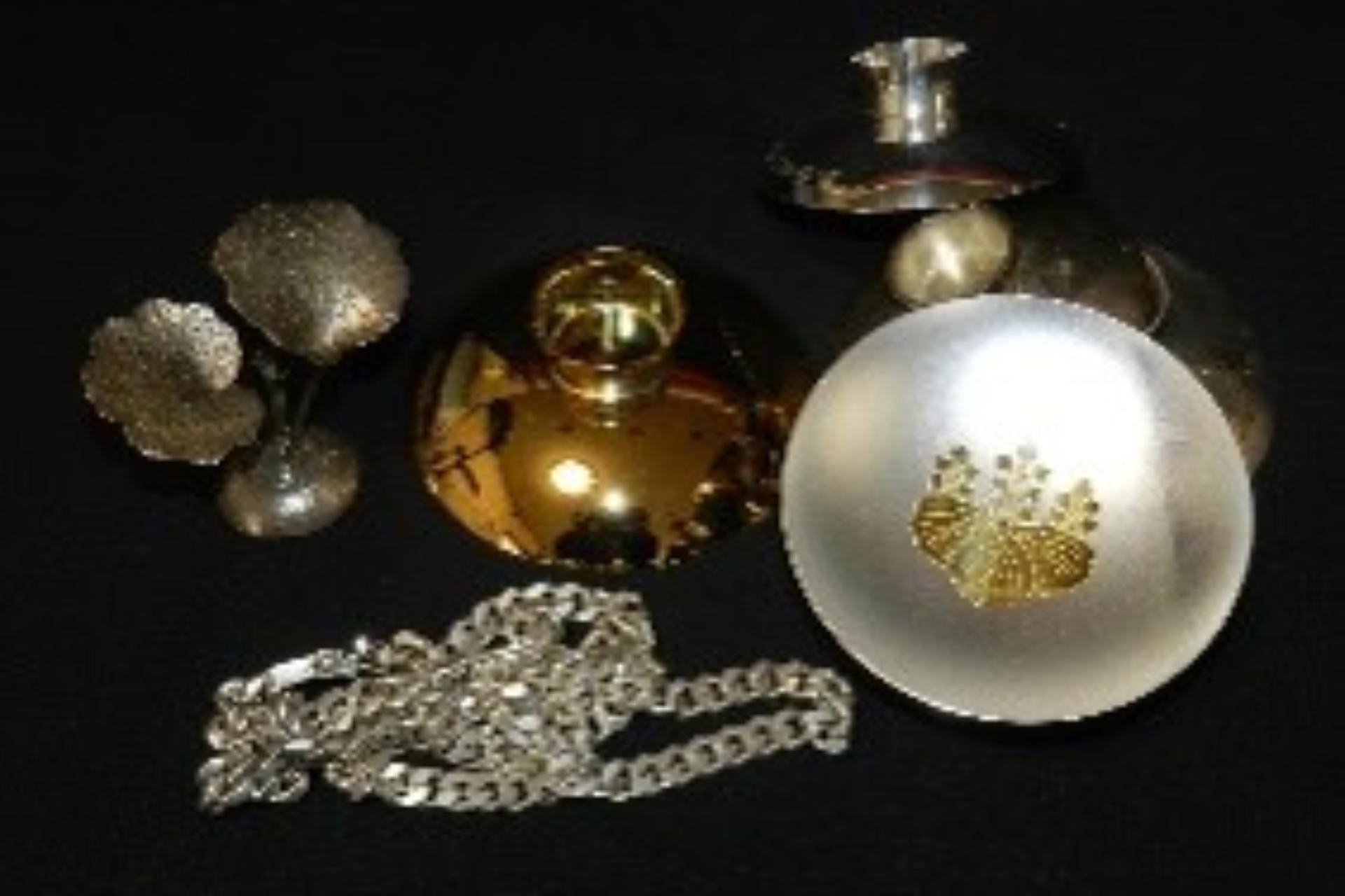 宝石・貴金属の画像